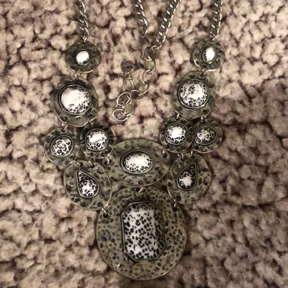 Ruby Rd silver bulky necklace - Picture 2 of 7